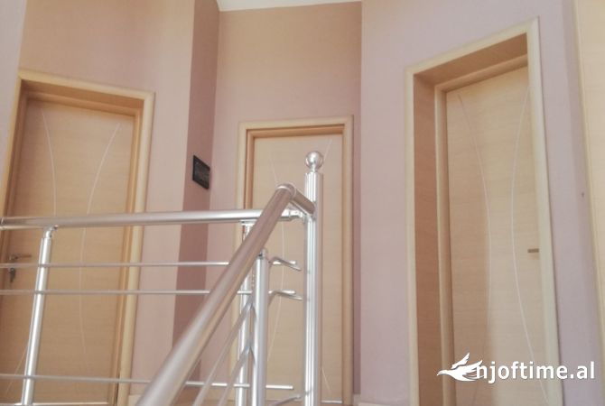 Private house for sale in Tirana 5+1, Emty