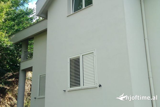 Private house for sale in Tirana 5+1, Emty