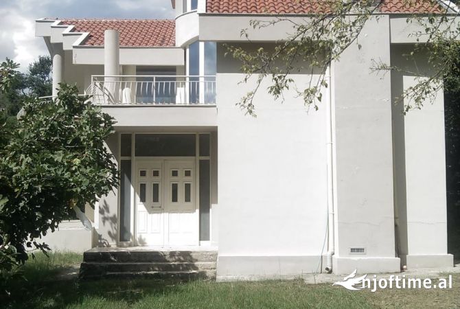Private house for sale in Tirana 5+1, Emty