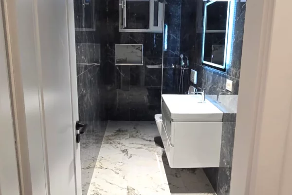 Appartamento in vendita a Tirana 2+1, Vuoto