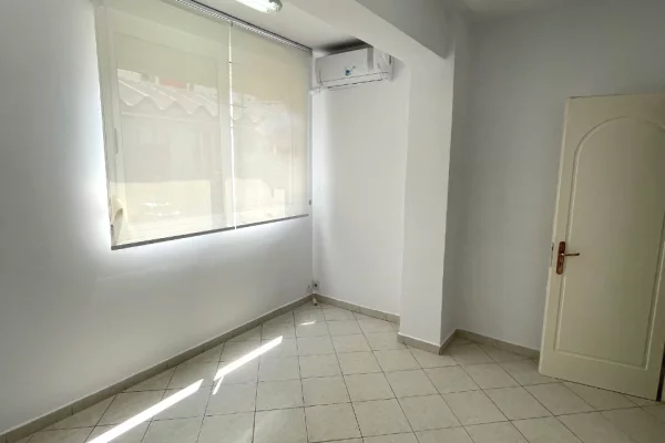 Apartment for rent in Tirana 4+1, In Part