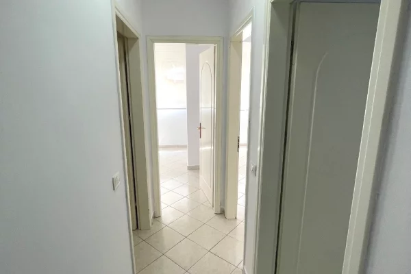 Apartment for rent in Tirana 4+1, In Part