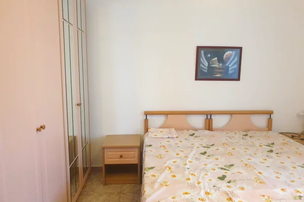 Shtepi me qera Apartament ne Tirane, 2+1, Mobilimi E mobiluar, Pagesa 650  Euro.