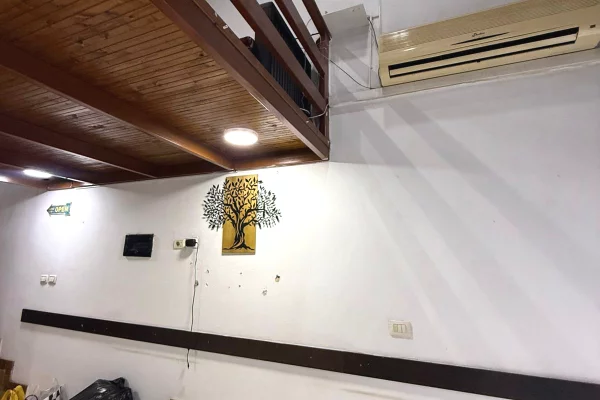 Jepet me qera  lokal dubleks Rruga Jordan Misja 