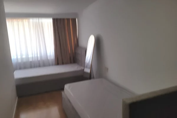 Shtepi me qera Apartament ne Tirane, 2+1, Mobilimi E mobiluar, Pagesa 800  Euro.