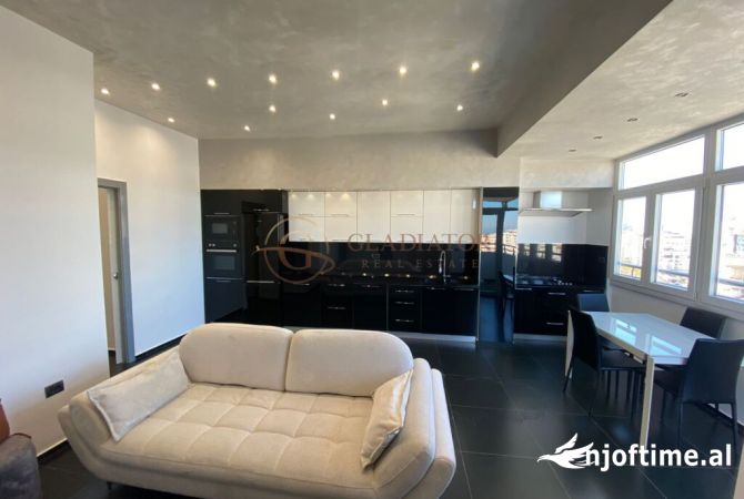 JEPET APARTAMENT 2+1+2 ME QIRA TEK RRUGA E RE E PORTIT !