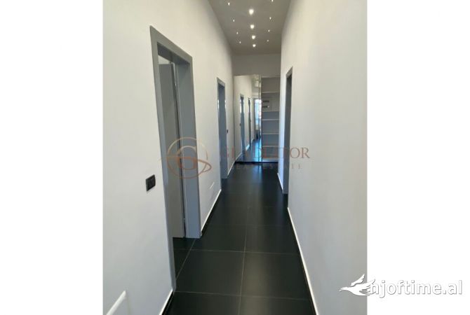 Appartamento in affitto a Durazzo 2+1, Arredato