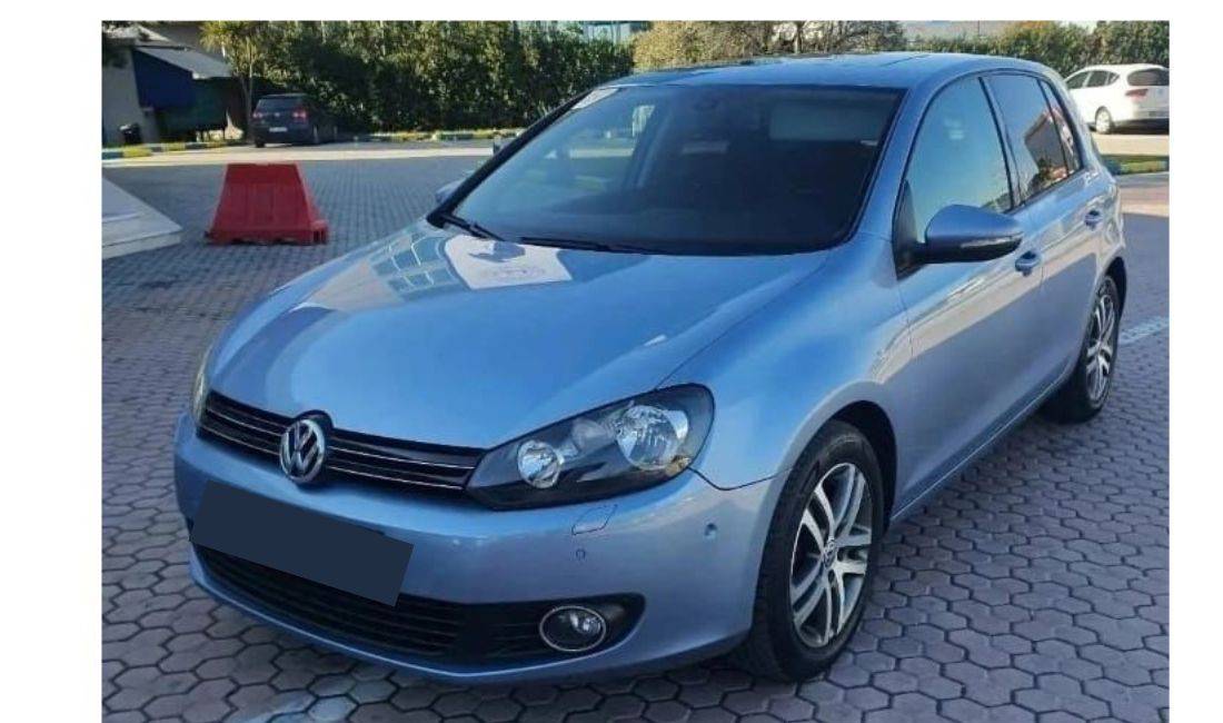 Jepet me qera makina Golf 6 duke filluar nga 30 euro dita