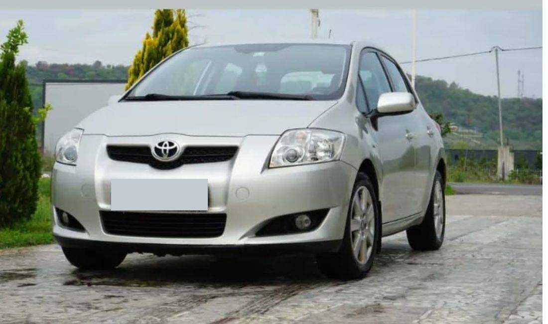  Jepet me qera Makina Toyota Auris duke filluar nga 30 euro dita 