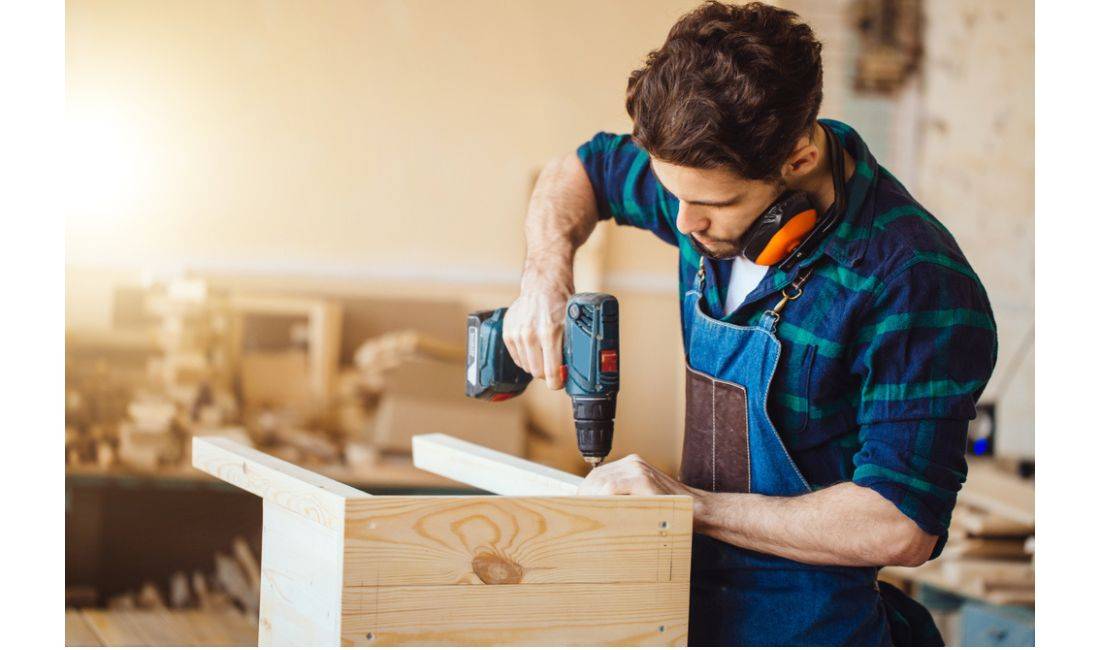 Njoftime Pune ne Tirane, Profesioni Usta Marangoz , Ndihmes Marangoz , Me eksperience, Pagesa Me Marreveshje.