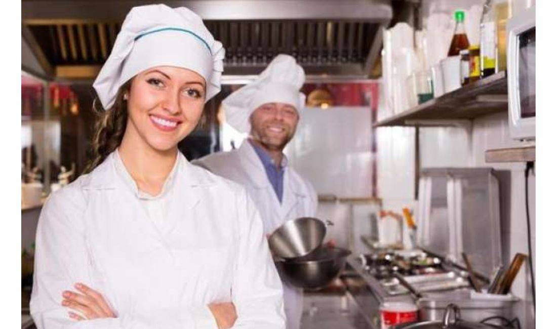 Job Offers in Tirana, Profession Ndihmes kuzhinier dhe receptioniste , Beginner/Little experience, Payment 45,000  Leke.