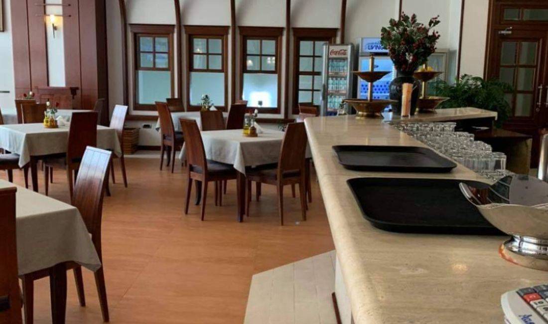 Job Offers in Tirana, Profession -Ndihmes kuzhinier/e  -Punetore kuzhine  -Kamarier/e , Beginner/Little experience, Payment By Agreement.