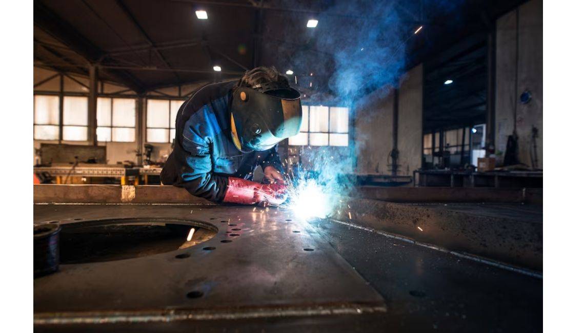 Job Offers in Tirana, Profession Punetor Skelerie   Shofer Kamioni  , Beginner/Little experience, Payment By Agreement.