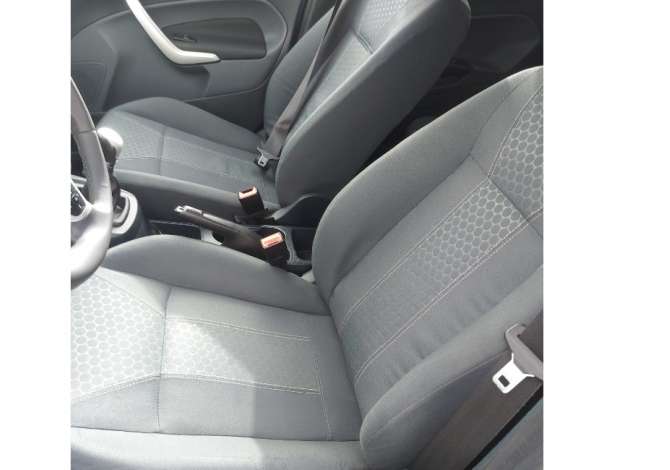  Jepet me qera Ford Fiesta  duke filluar nga 40 euro ne dite