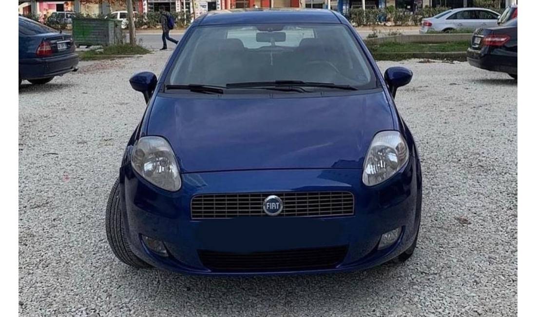  Jepet me qera Fiat Punto duke filluar nga 3500 leke ne dite 