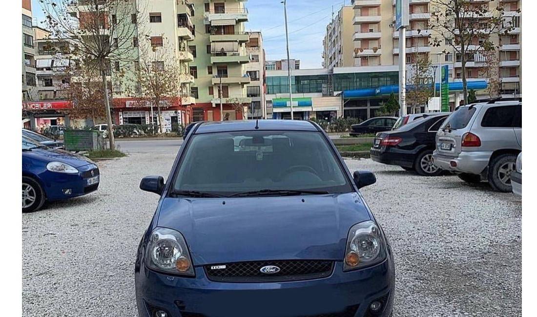 Jepet me qera Ford Fiesta duke filluar nga 3500 leke ne dite