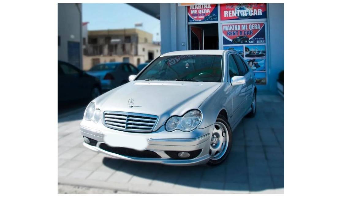 Jepet me qera Makina Mercedess Benz C Class duke filluar nga 30 euro ne dite