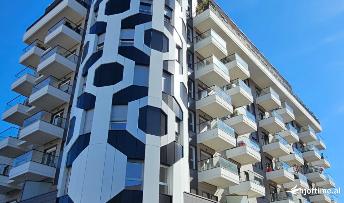 Shtepi ne shitje Apartament ne Tirane, 2+1, Mobilimi Bosh, pa mobiluar, Pagesa 264,000  Euro.