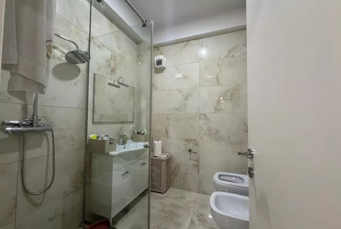 FRESK SHITET APARTAMENT 2+1