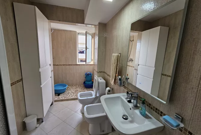 Shtepi ne shitje 1+1 ne Tirane - 98,000 Euro