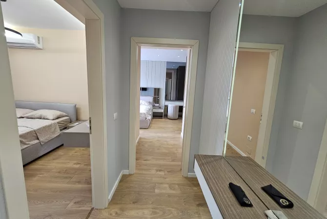 Shtepi ne shitje Apartament ne Tirane, 2+1, Mobilimi E mobiluar, Pagesa 365,000  Euro.