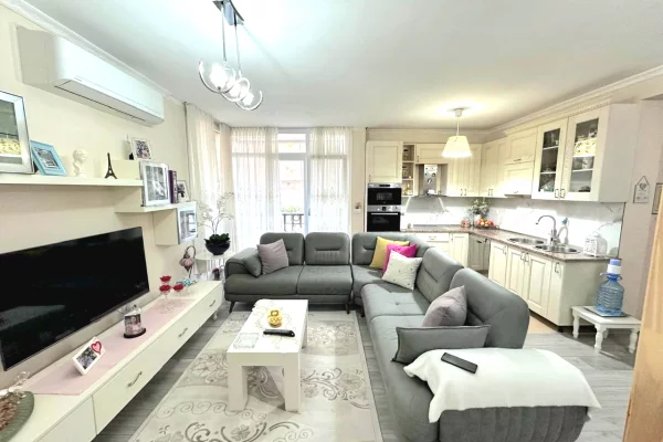 Shtepi ne shitje 2+1 ne Tirane - 190,000 Euro