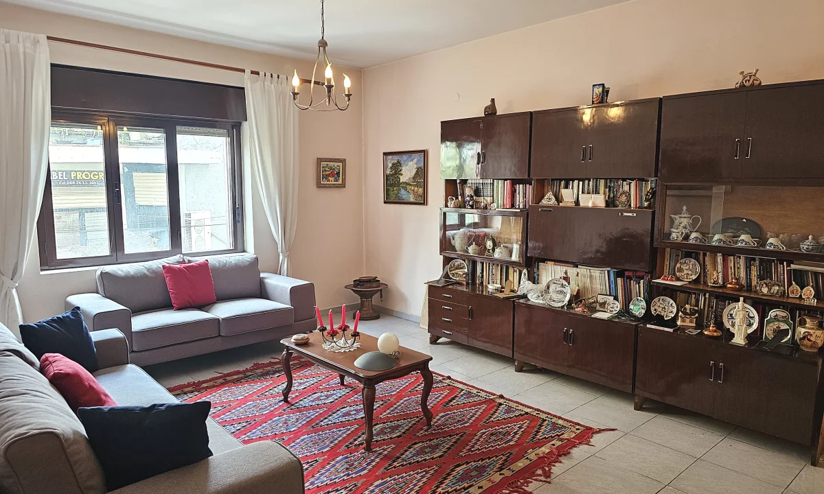 Apartment for sale in Tirana 4+1, Furnished