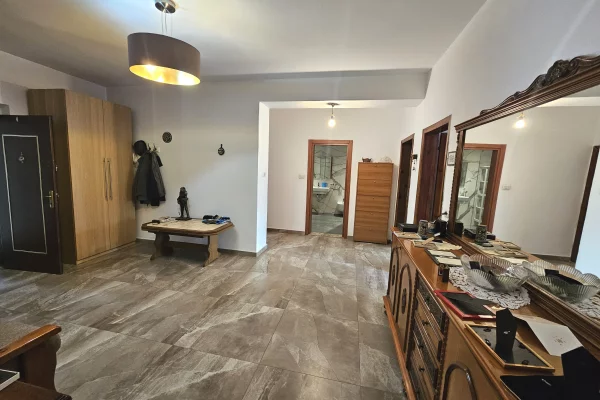 Apartment for sale in Tirana 4+1, Furnished
