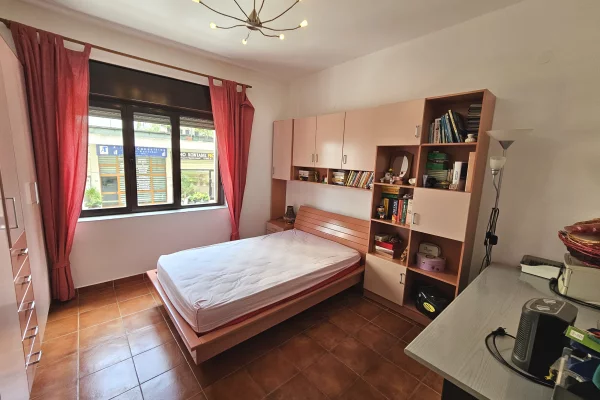 Apartment for sale in Tirana 4+1, Furnished