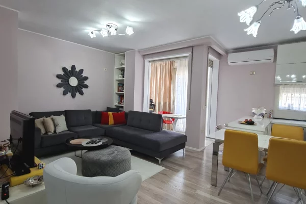 Shtepi ne shitje 2+1 ne Tirane - 340,000 Euro