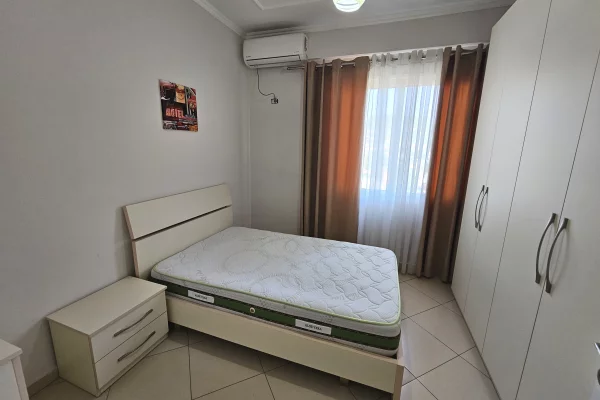 Shtepi me qera Apartament ne Tirane, 2+1, Mobilimi E mobiluar, Pagesa 600  Euro.