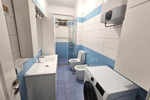 Shtepi me qera Apartament ne Tirane, 2+1, Mobilimi E mobiluar, Pagesa 600  Euro.