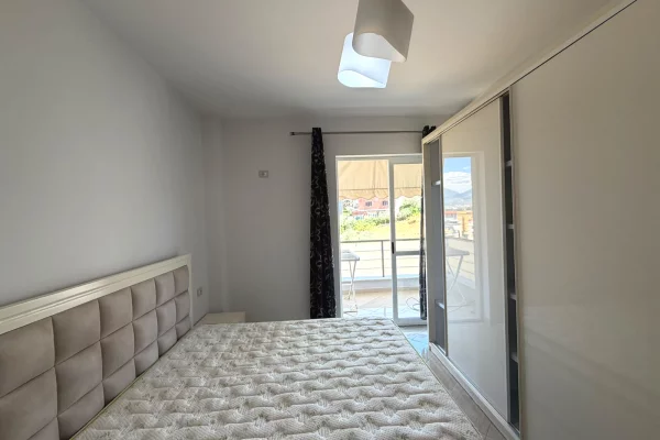 Shtepi ne shitje Apartament ne Tirane, 1+1, Mobilimi E mobiluar, Pagesa 14,000,000  Leke.