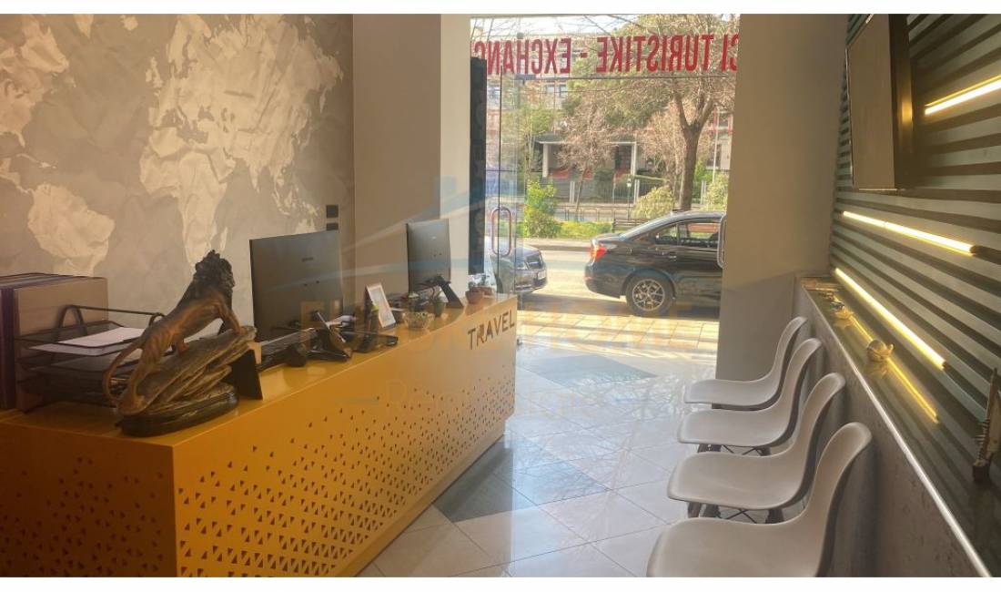 Shitet, Biznesi, Bulevardi Zhan D'Ark, Tirane