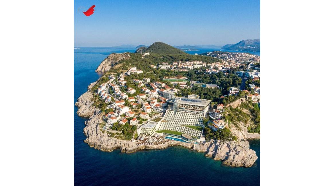 Agjensia e  udhetimit  realizon paketa ne cdo vend te botes per pushime verore dhe dimerore, muaj mjalti etj.