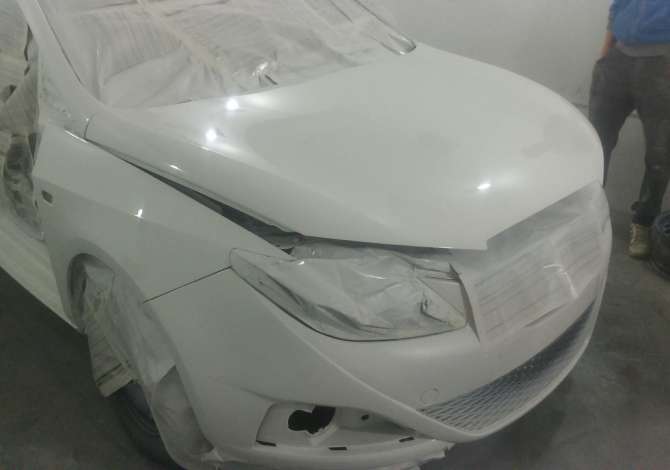 Auto servis ofron sherbimin e lyerjes se makines per te gjitha markat