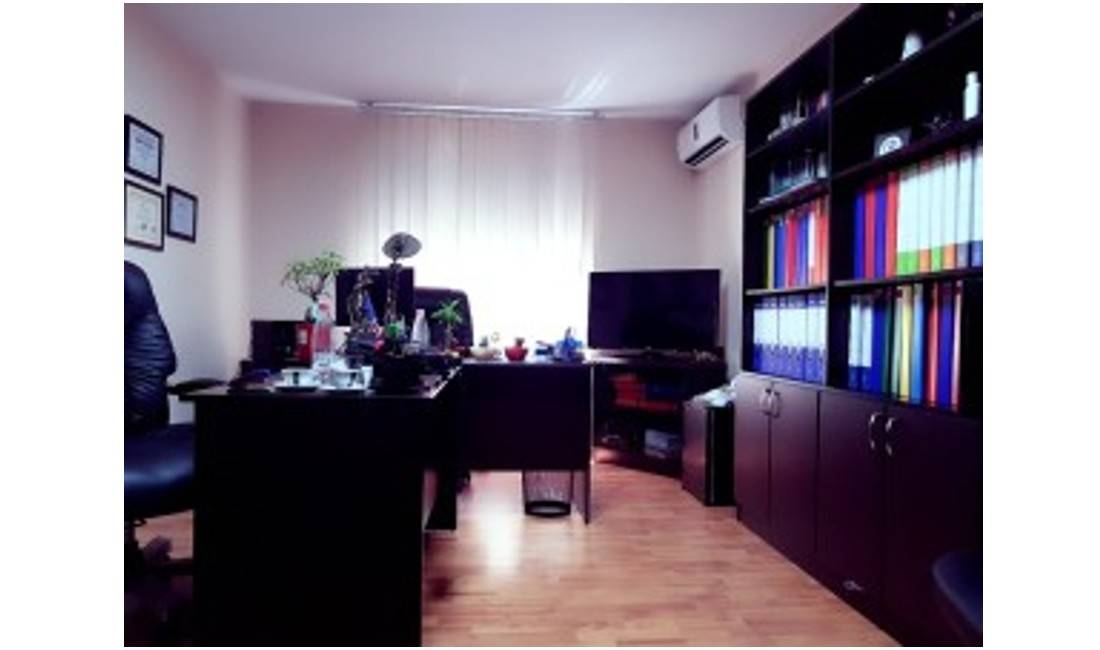 Zyre avokatie qe ofron sherbime ligjore profesionale per ceshtjet Civile, Penale, Administrative, Familjare dhe Tregtare