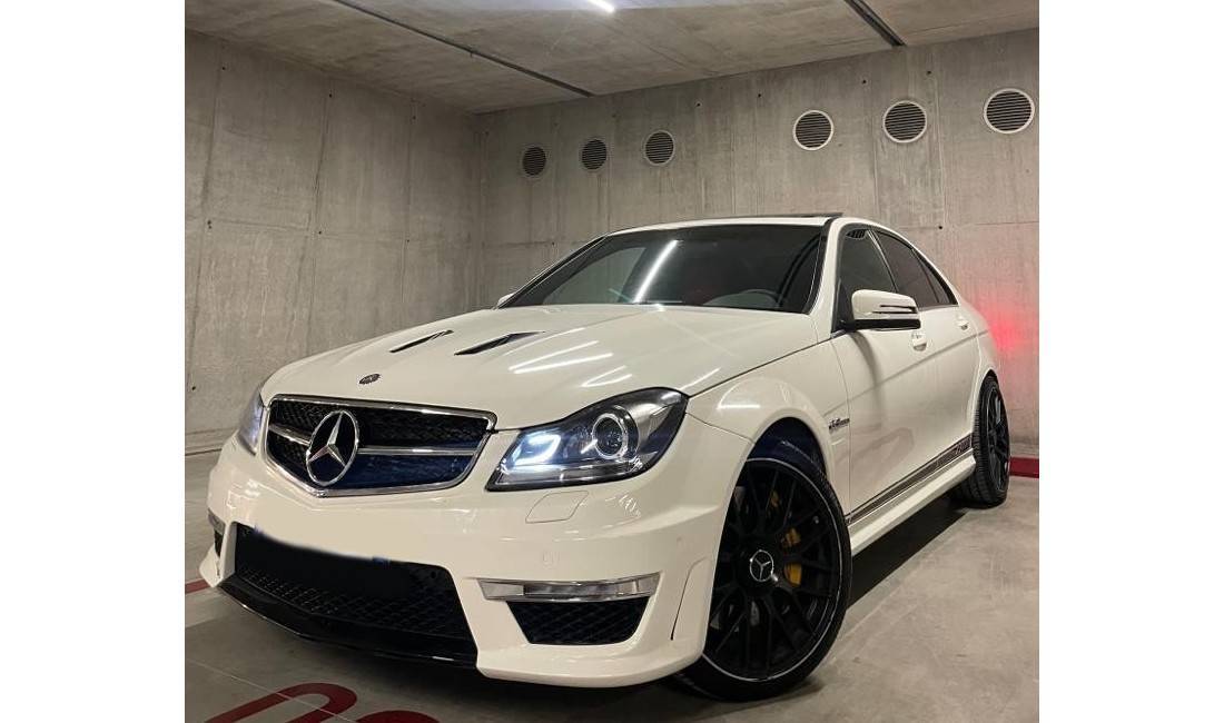 Auto in Vendita a Tirana, Mercedes-Benz, 2010 Benzine,Kambio Automatik Pagamento 21,000  Euro.