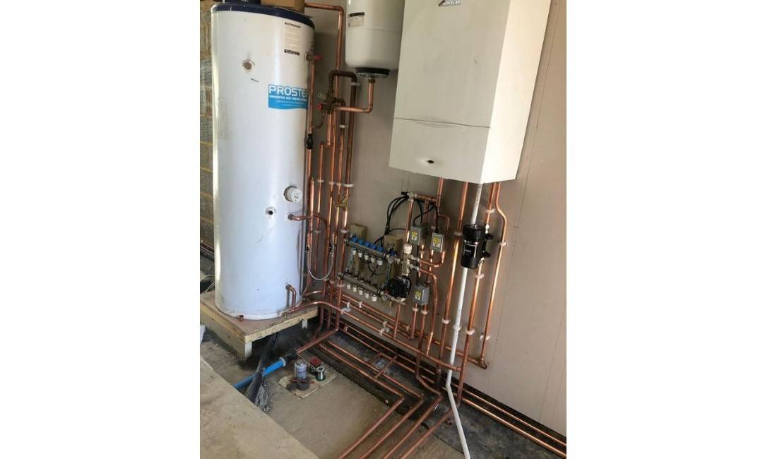 Ofrojme sherbime profesionale hidraulike si montim lavamani, grup dushi, aksesor banjo, zhbllokime shkarkimesh lavaman, pllake dushi etj.