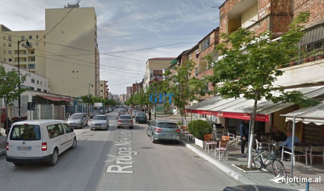 Shitet, Ambient Biznesi, Ish Urt, Durres.