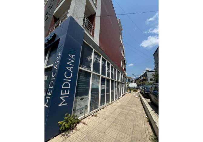 Ambient Biznesi per qira prane Spitaleve 