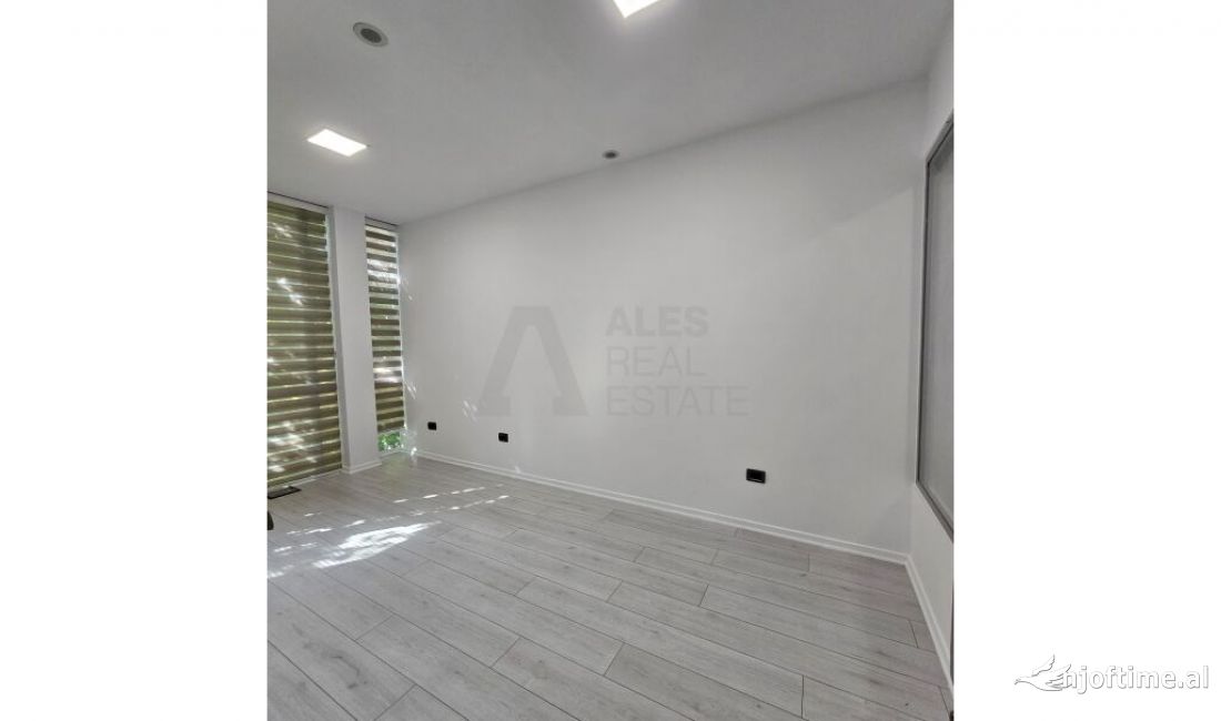 Jepet Ambient Biznesi per qira prane RTSH.