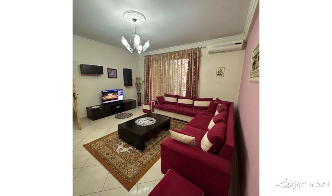 Shtepi me qera Apartament ne Tirane, 2+1, Mobilimi E mobiluar, Pagesa 500  Euro.