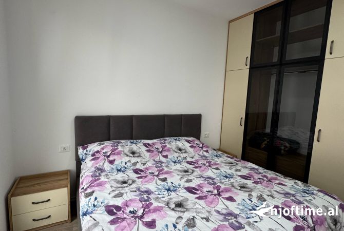 Shtepi me qera Apartament ne Tirane, 1+1, Mobilimi E mobiluar, Pagesa 350  Euro.