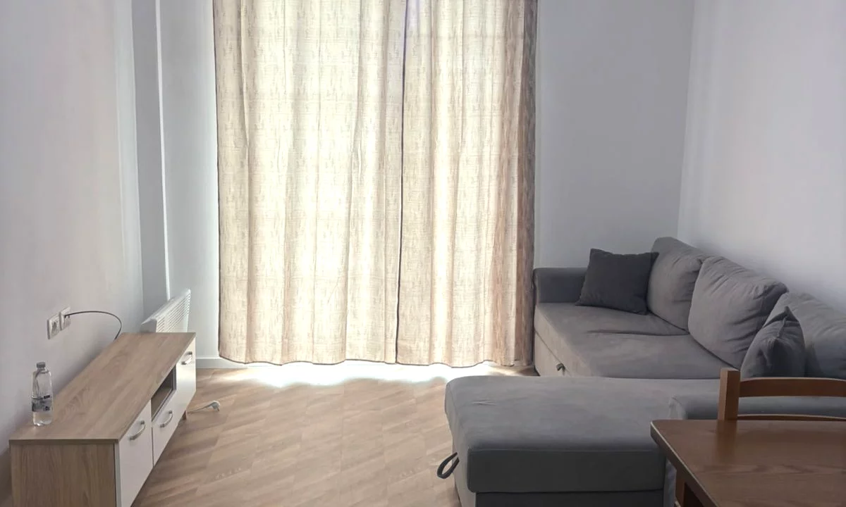 Shtepi me qera Apartament ne Tirane, 1+1, Mobilimi E mobiluar, Pagesa 35,000  Leke.