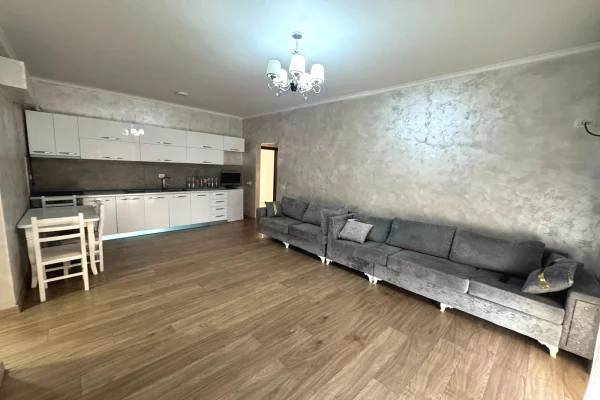 Shtepi me qera Apartament ne Tirane, 2+1, Mobilimi E mobiluar, Pagesa 500  Euro.
