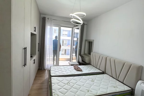 Shtepi me qera Apartament ne Tirane, 2+1, Mobilimi E mobiluar, Pagesa 500  Euro.