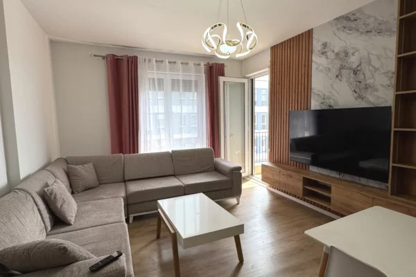 Shtepi me qera Apartament ne Tirane, 2+1, Mobilimi E mobiluar, Pagesa 500  Euro.