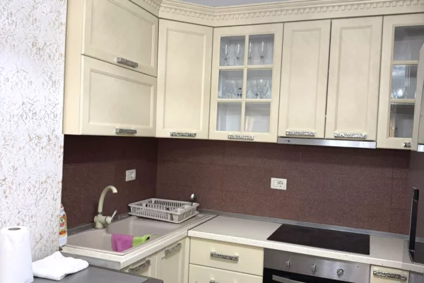  Jepet me qira apartament 2+1-Astir
