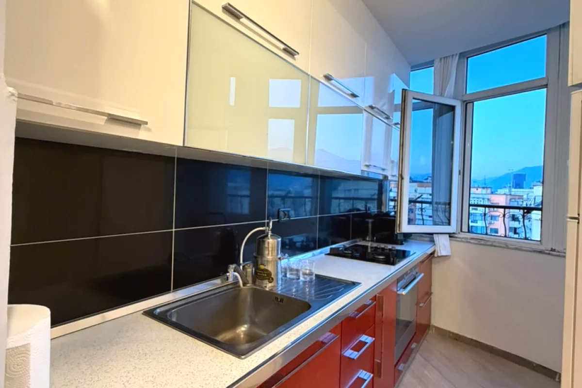 Shtepi ne shitje Apartament ne Tirane, 2+1, Mobilimi E mobiluar, Pagesa 245,000  Euro.